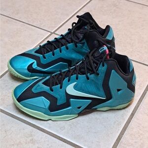 Nike LeBron 11 GS "South Beach" - Big Kids 5Y / Women's size 6.5